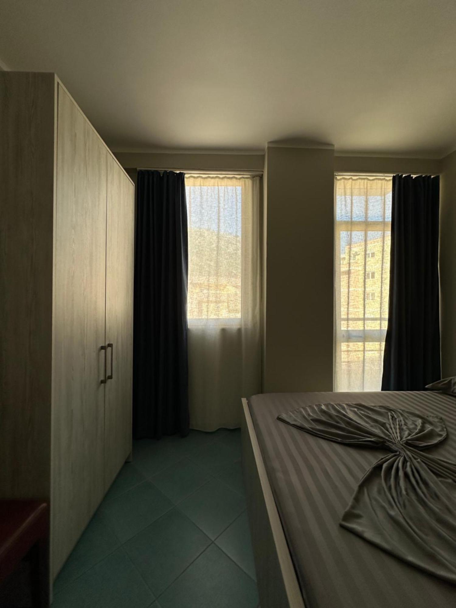 Eri Apartments 4 Shengjin Ngoại thất bức ảnh